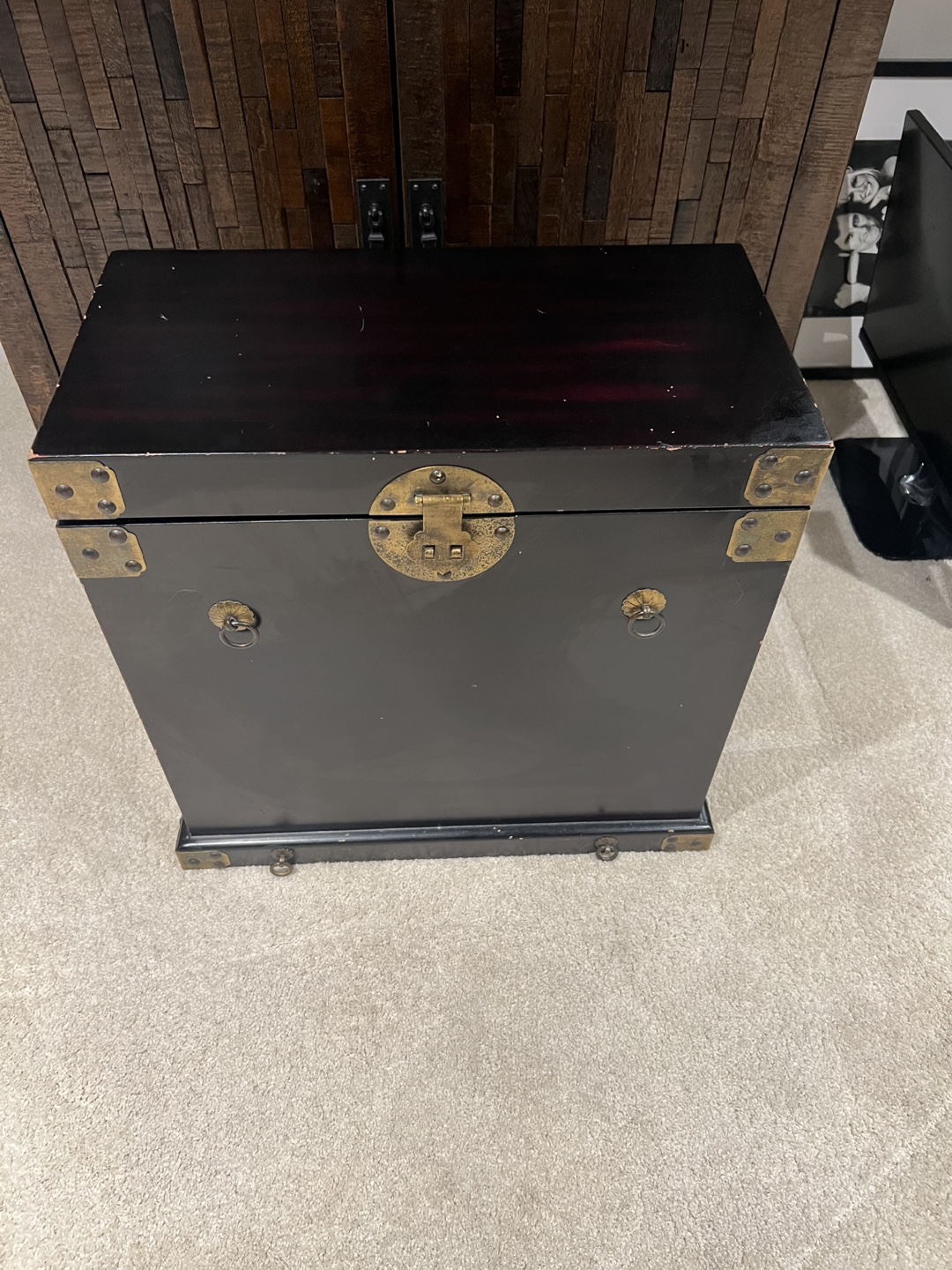 Asian-style Storage Trunk with Trays - photo 2