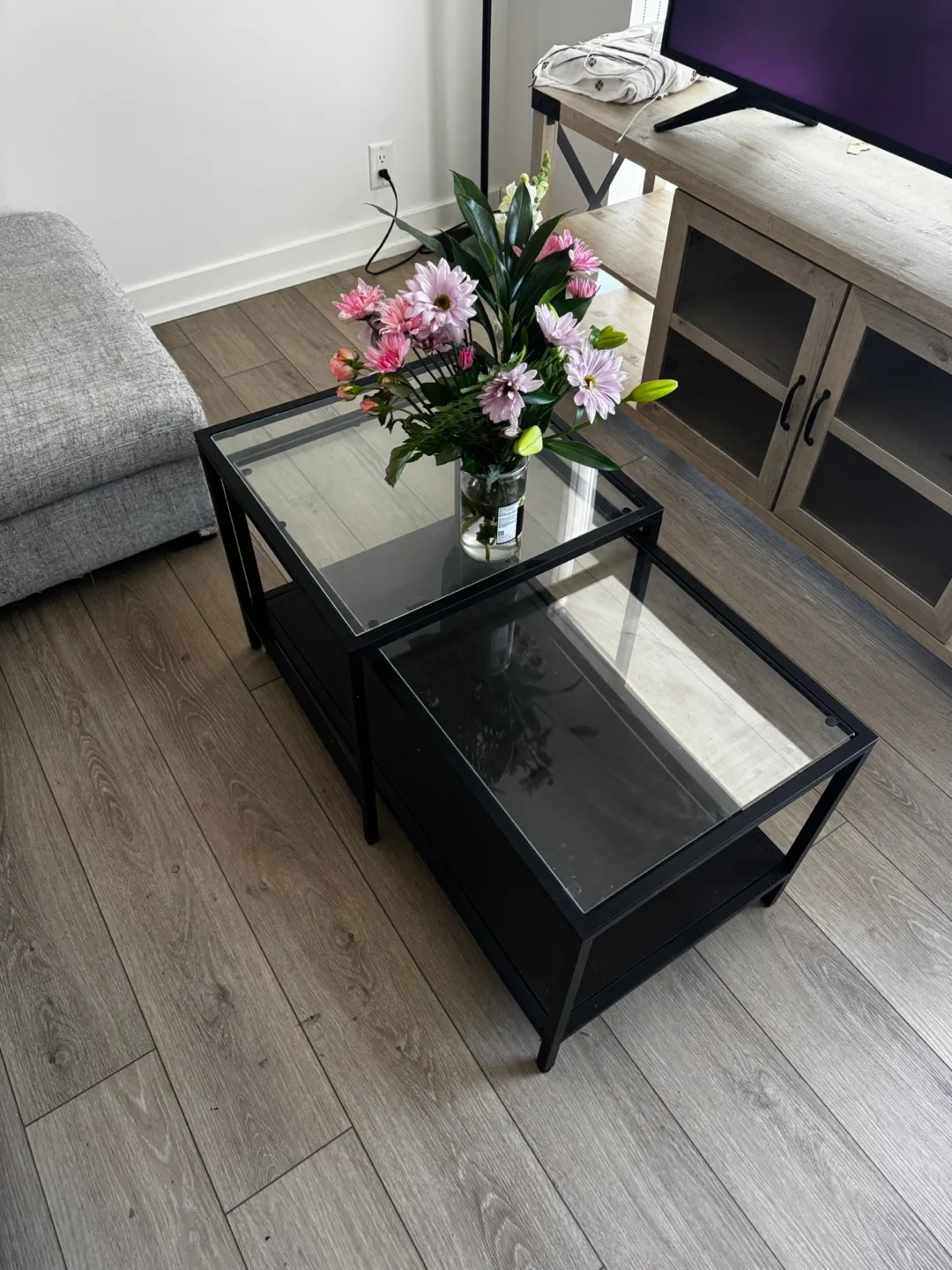 Glass Top Coffee Table / Pickup Only thumbnail