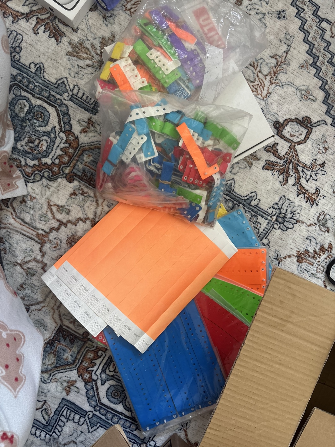 Bulk Wristbands - Assorted Colours - photo 4