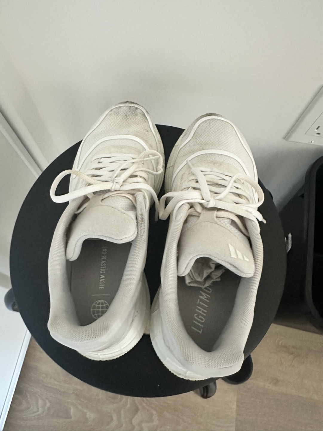 Adidas Lightmotion Running Shoes - Size 8.5 - photo 2