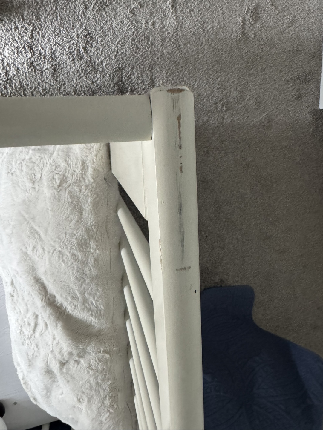 White Baby Crib + mattress free - photo 4