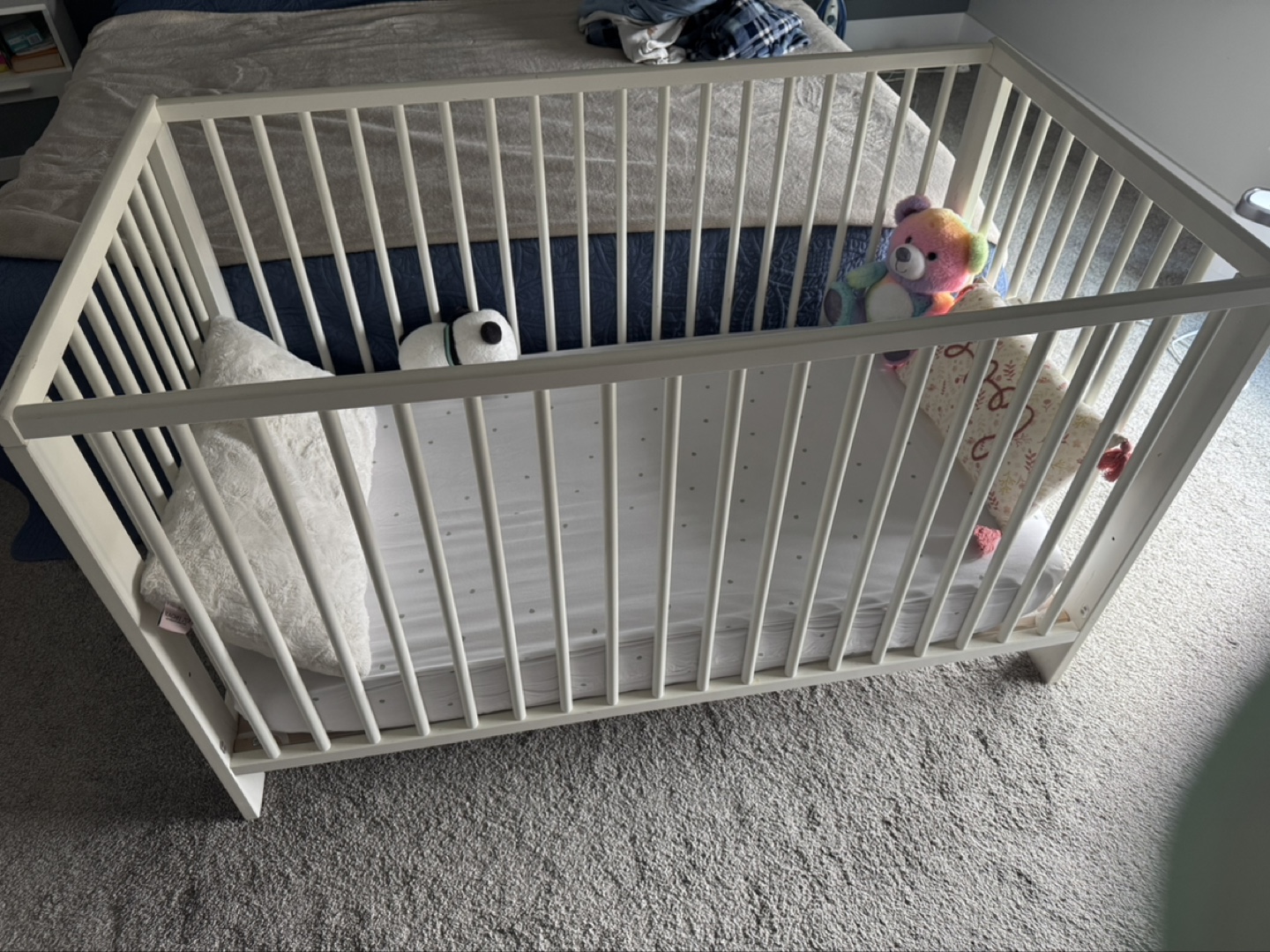 White Baby Crib + mattress free - photo 2