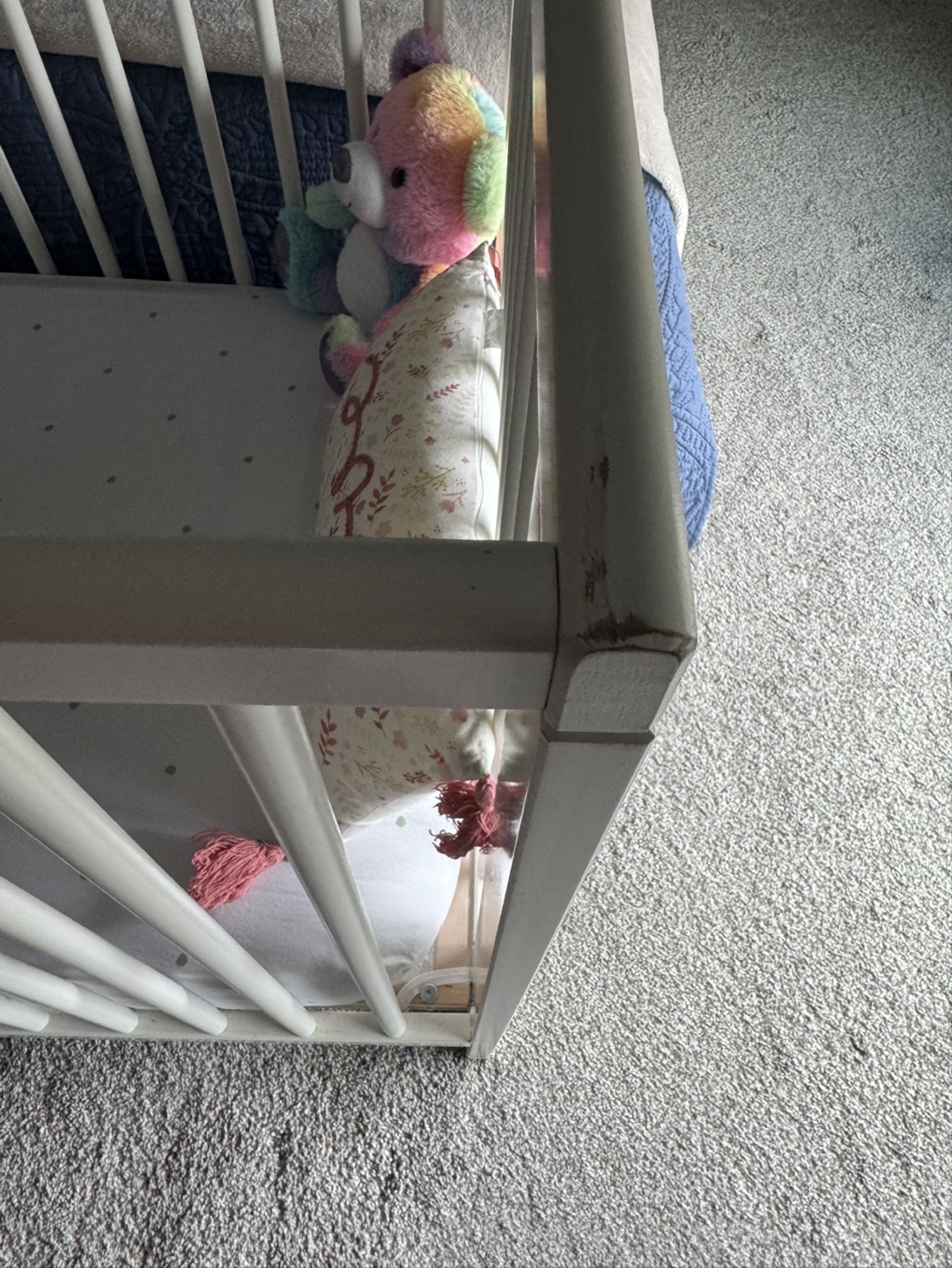 White Baby Crib + mattress free - photo 3