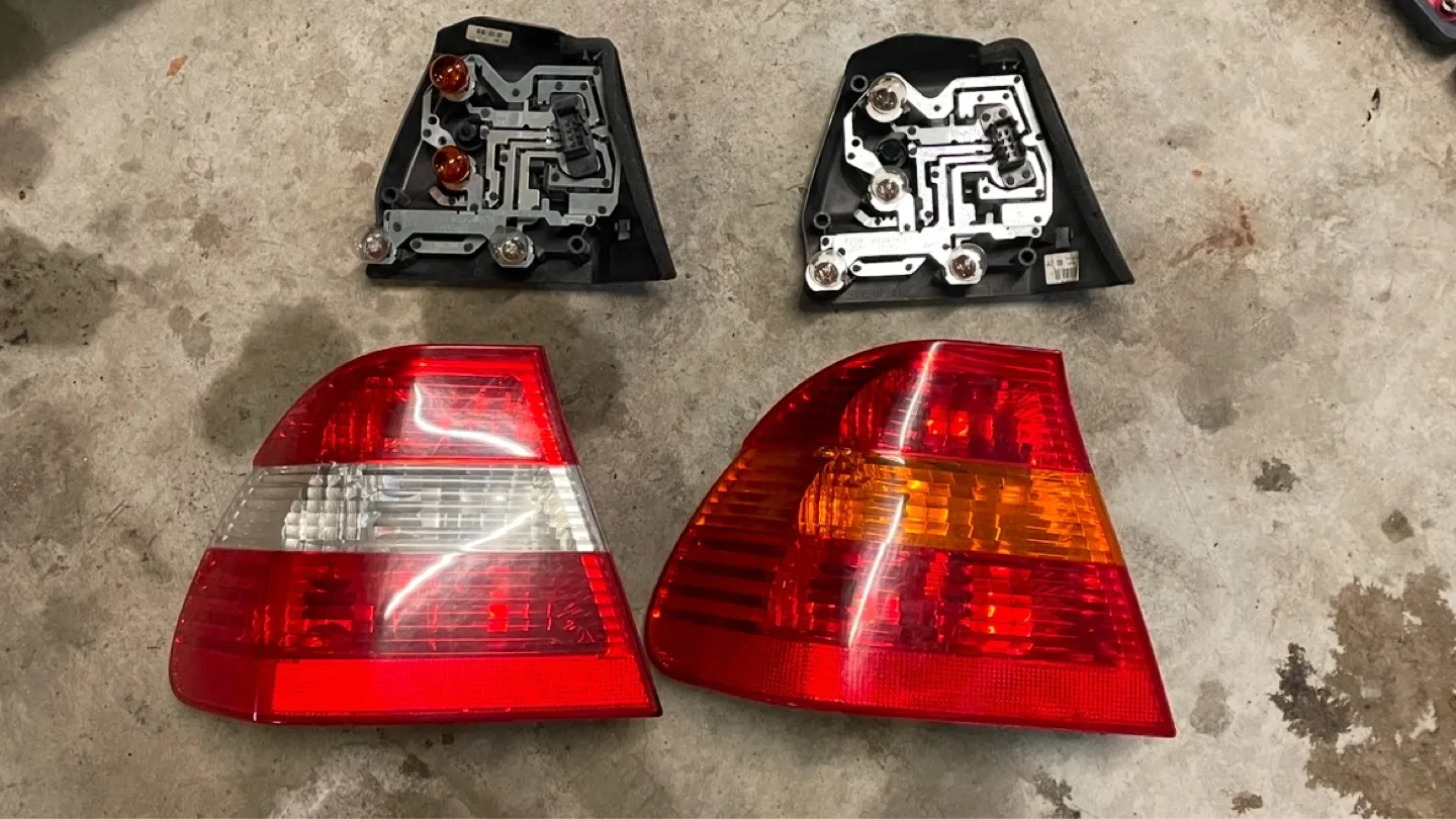 E46 Sedan Tail & Trunk Inner lamps image indicator(2)