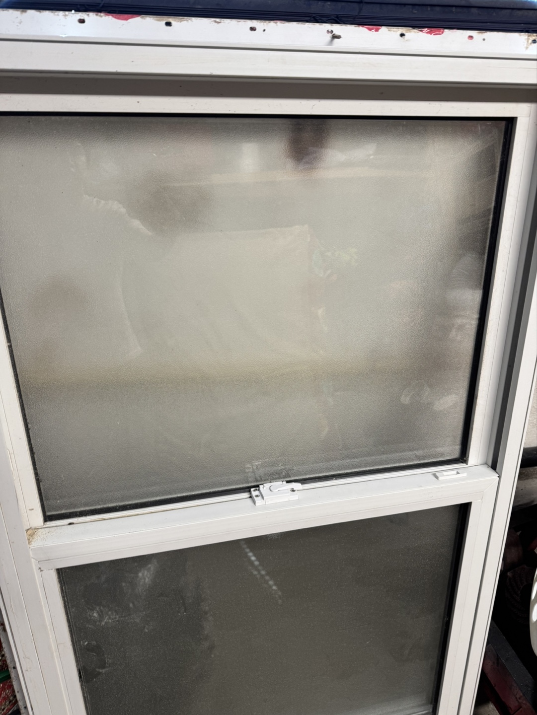 Double Hung Window - White Aluminum Frame - Frosted Glass - photo 2