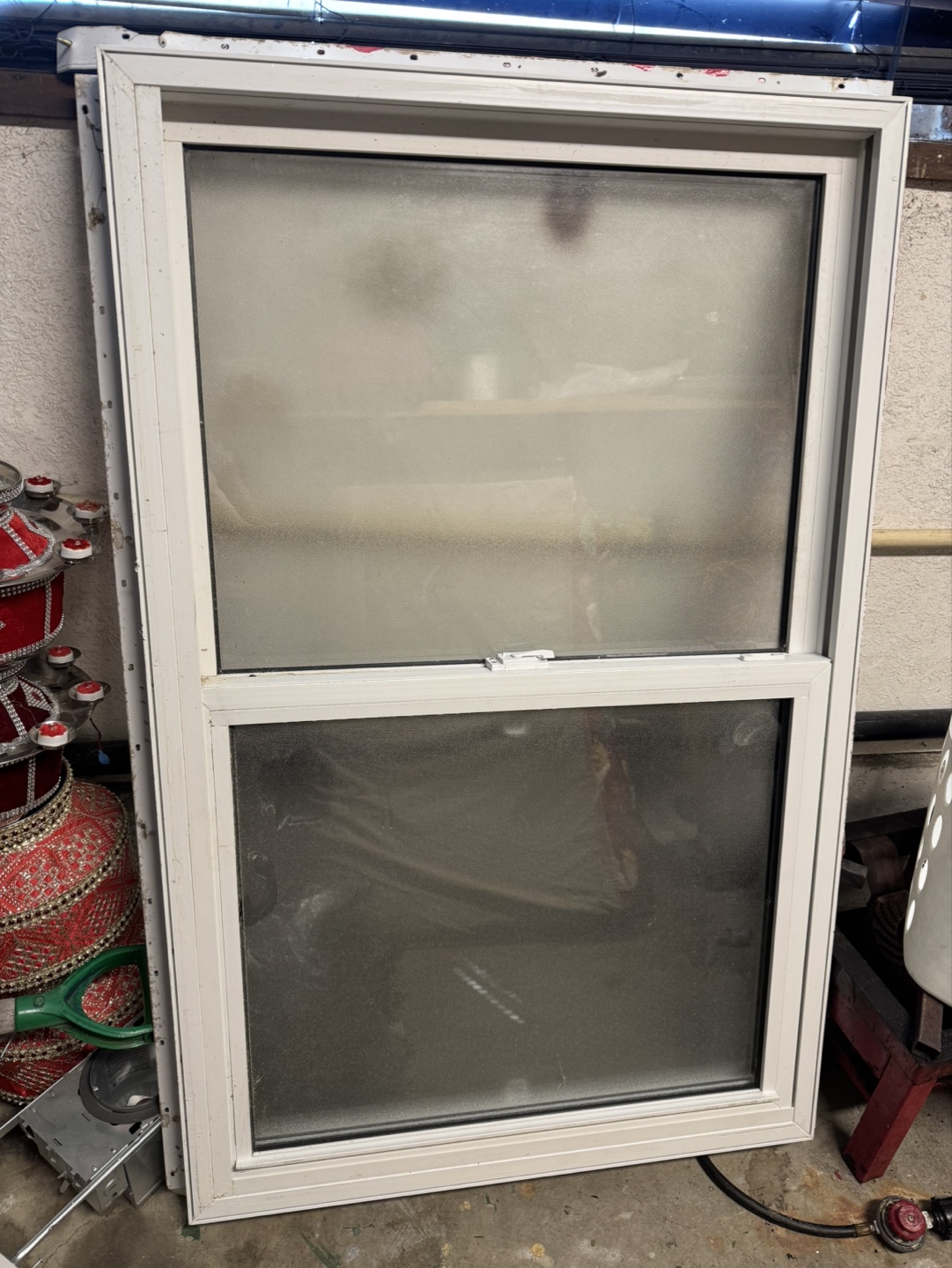 Double Hung Window - White Aluminum Frame - Frosted Glass