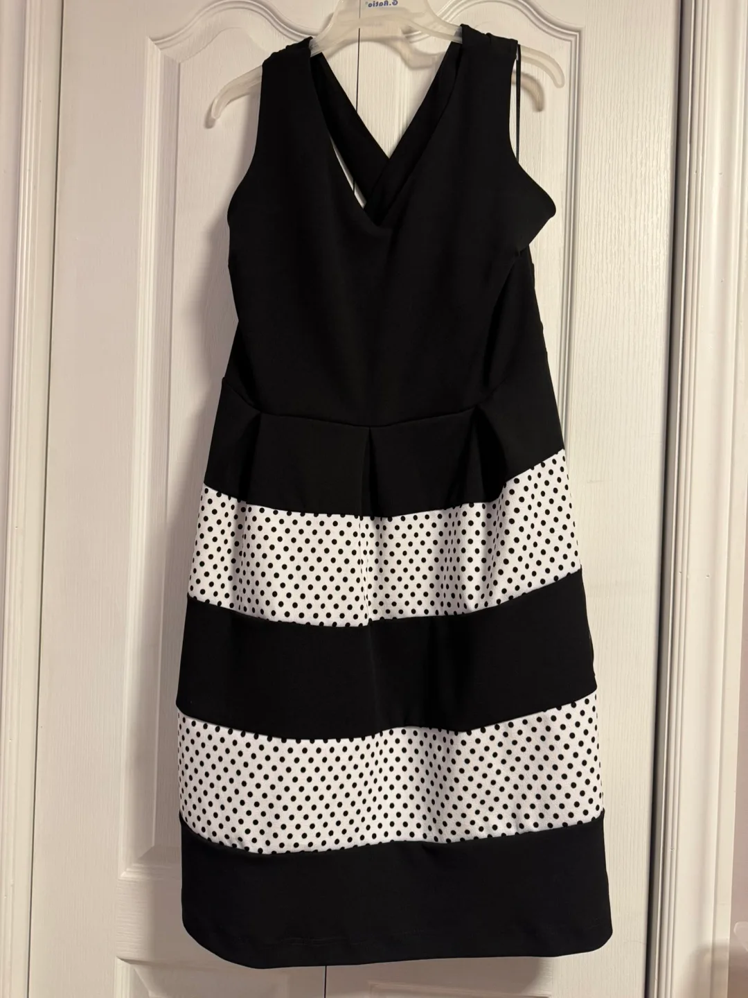 BNWT Black and White Polka Dot Dress Size 16 thumbnail