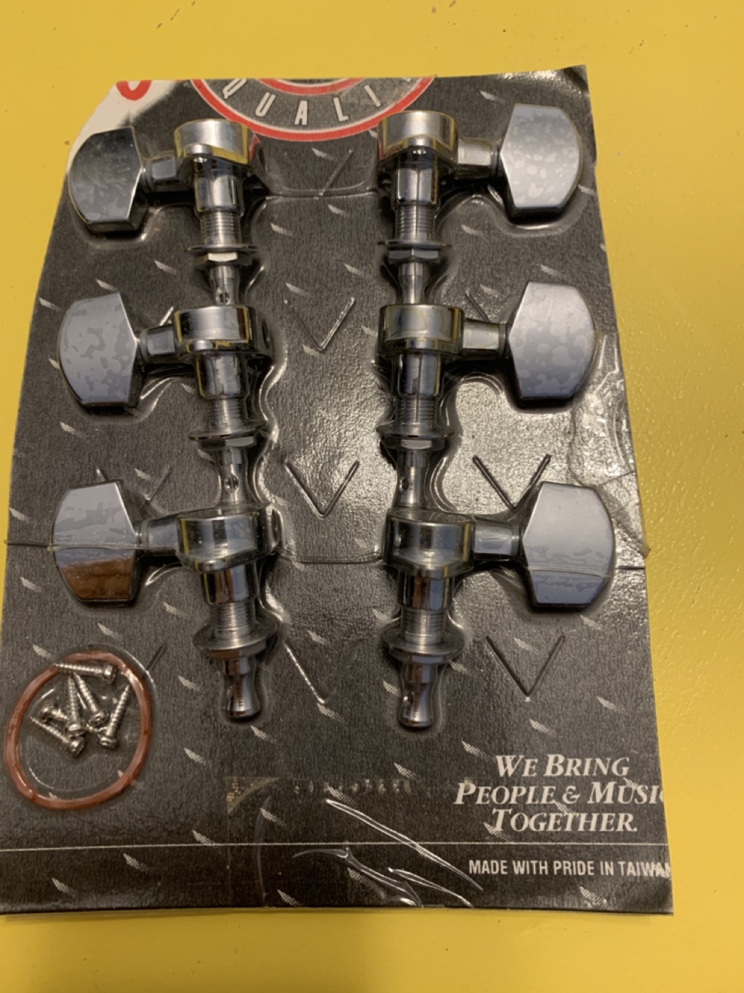 Guitar Parts Lot: Pickups, Tuning Pegs - photo 5