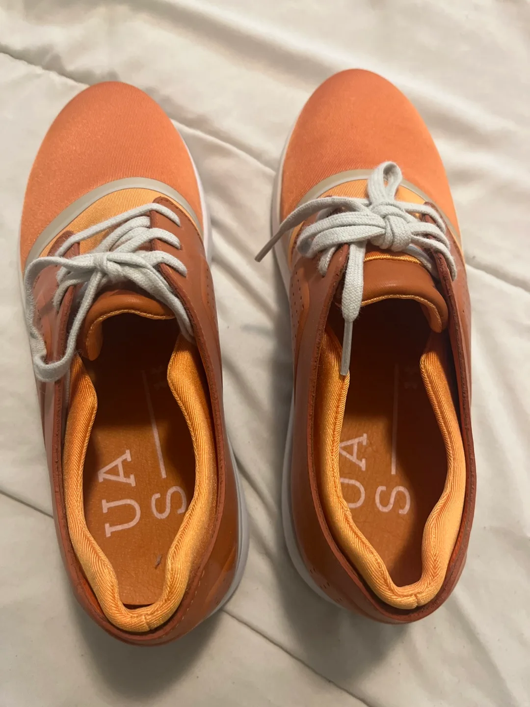 Under Armour Women's Size 8 Low-Top Sneakers image indicator(2)