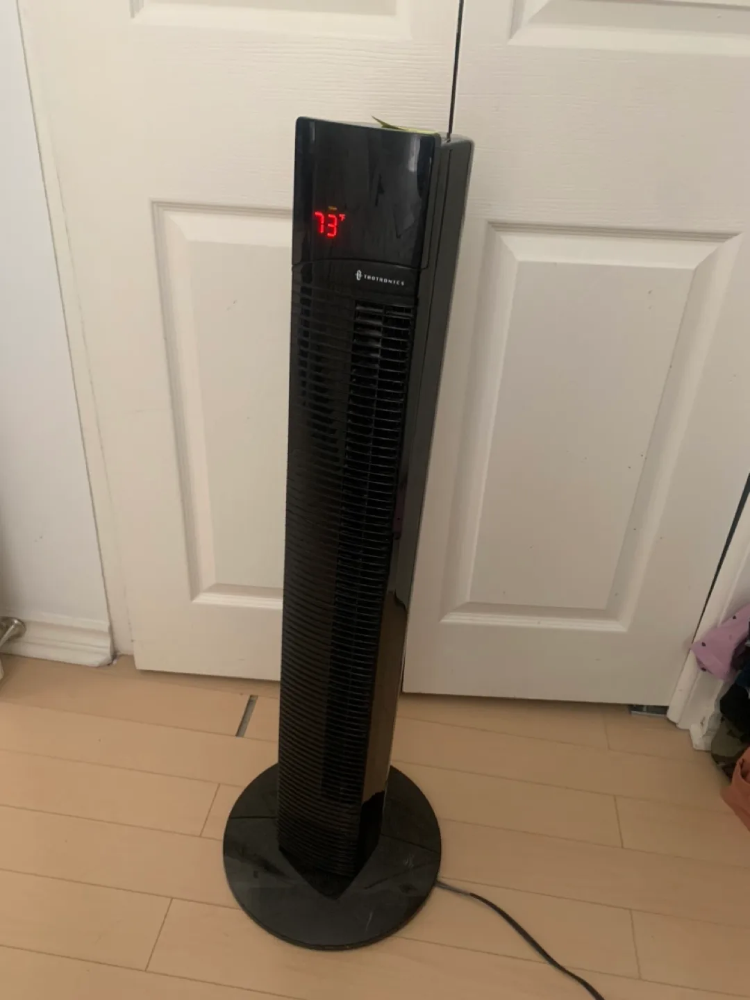 Oscillating Tower Fan thumbnail