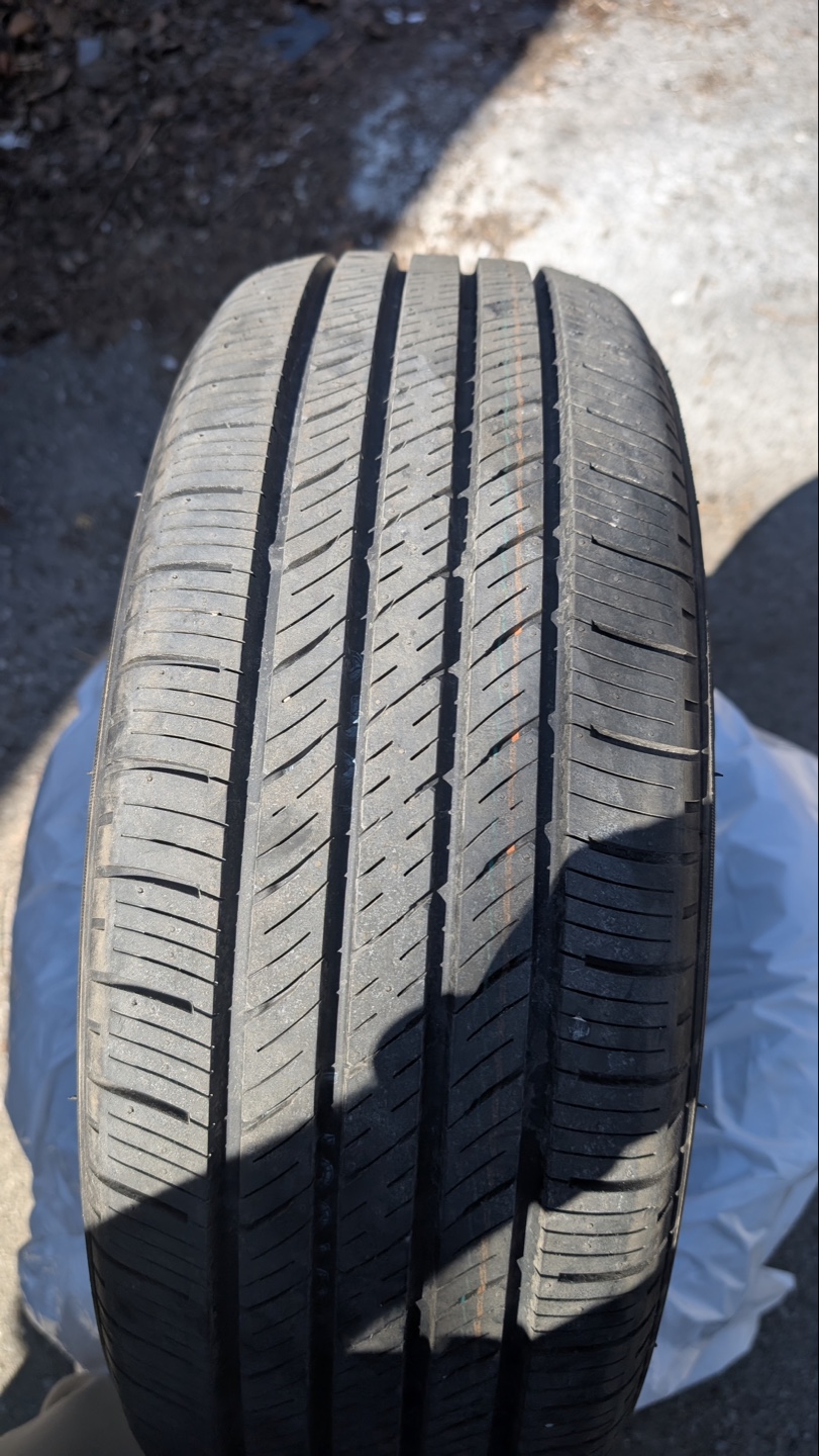 TOYO 205/60R16 92H Tires - photo 3