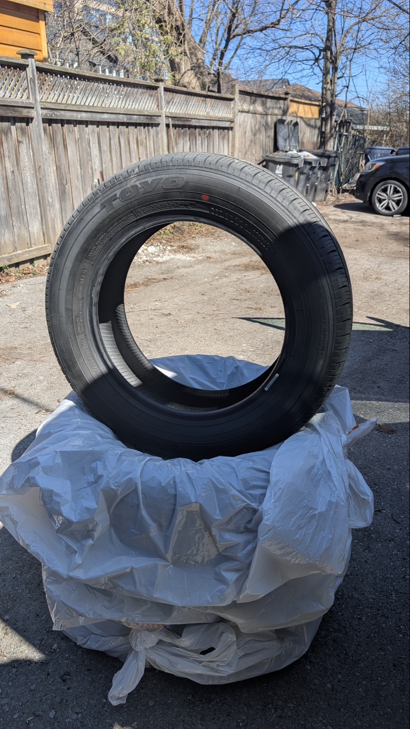 TOYO 205/60R16 92H Tires