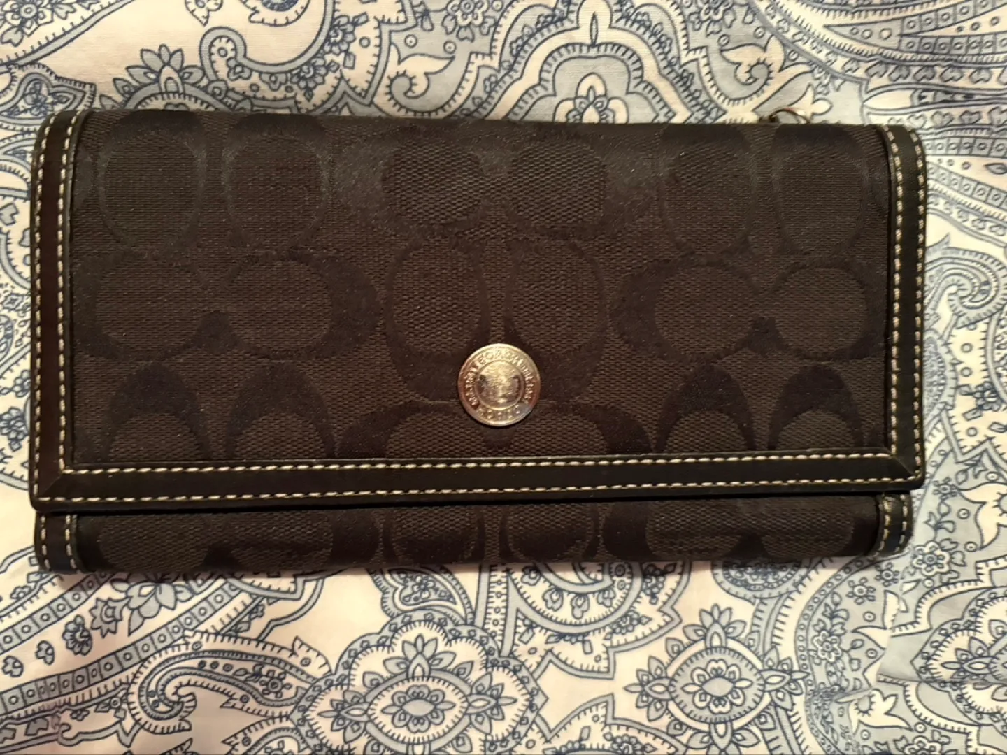 Coach Signature C Black & Grey Shoulder Bag & Wallet Set image indicator(5)