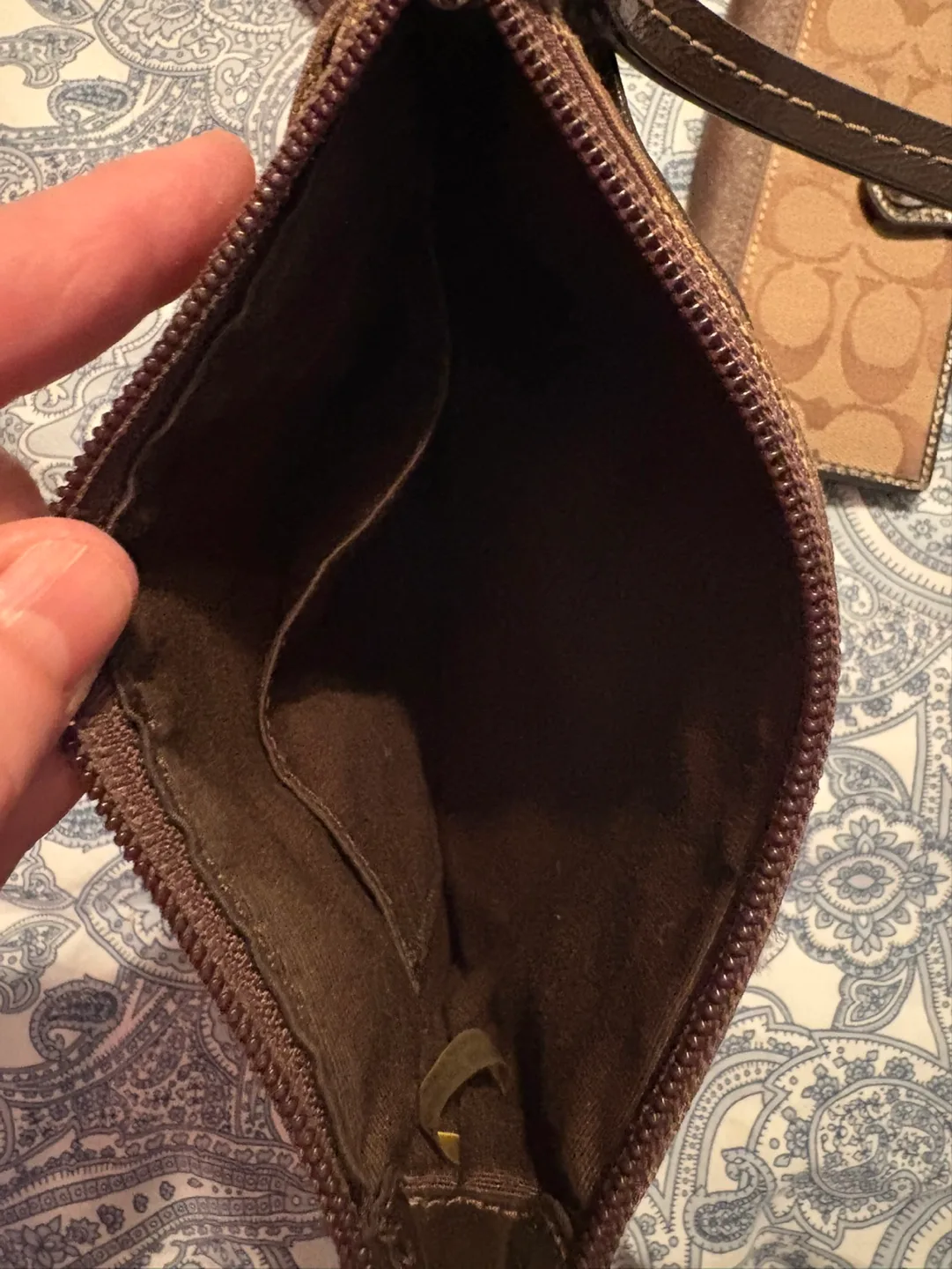 Coach Crossbody Bag and Wallet Set image indicator(2)