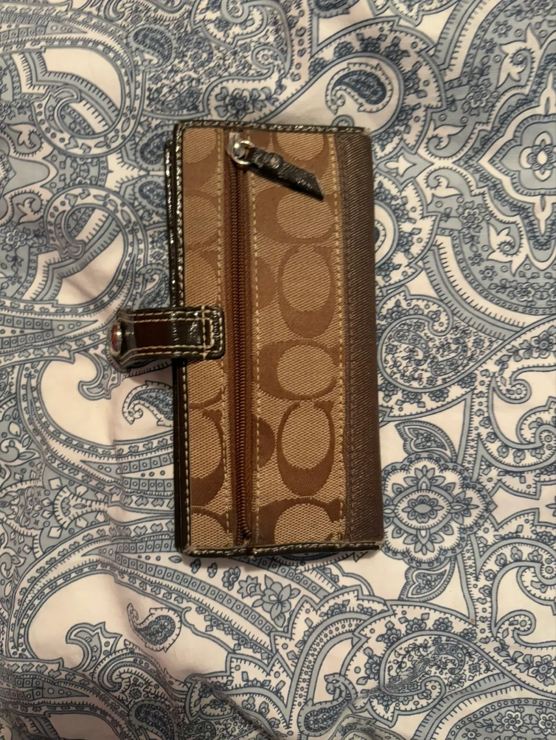 Coach Crossbody Bag and Wallet Set image indicator(6)