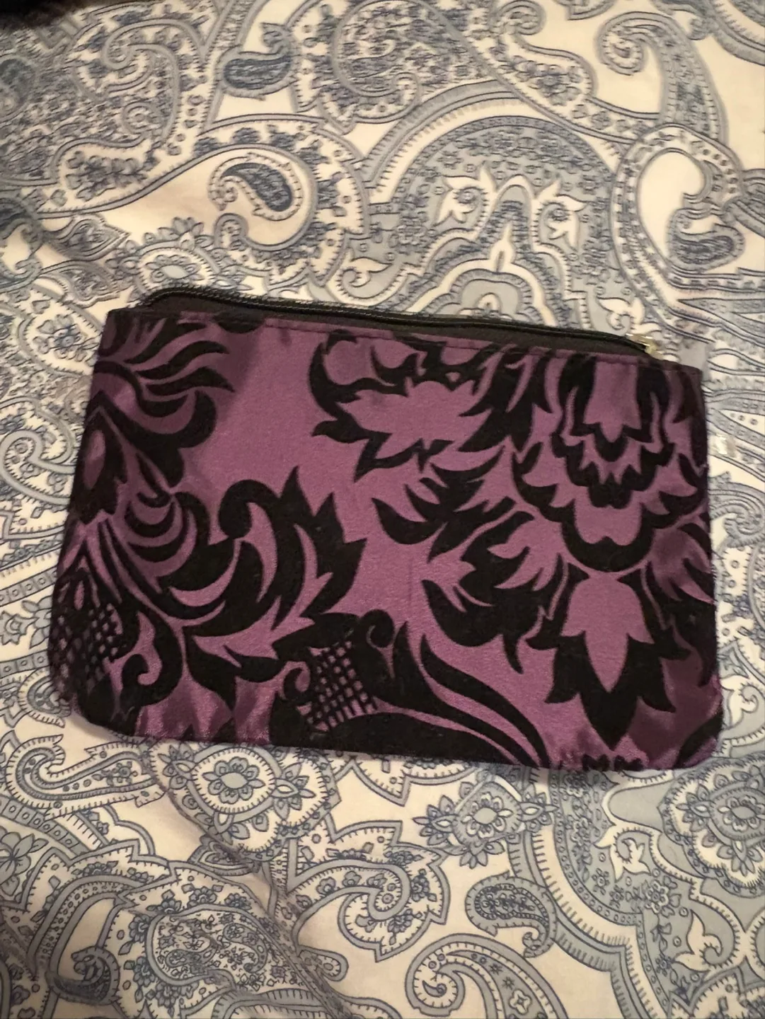 #freecycle - Combo Handbag and Purse Set image indicator(6)