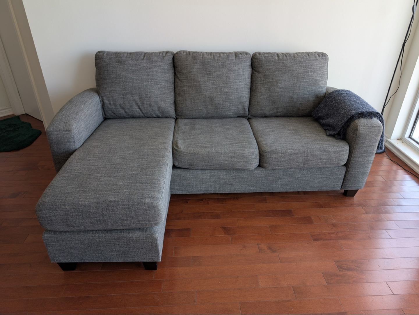 Grey sectional couch (with optional reversible chaise / ottoman) - photo 2