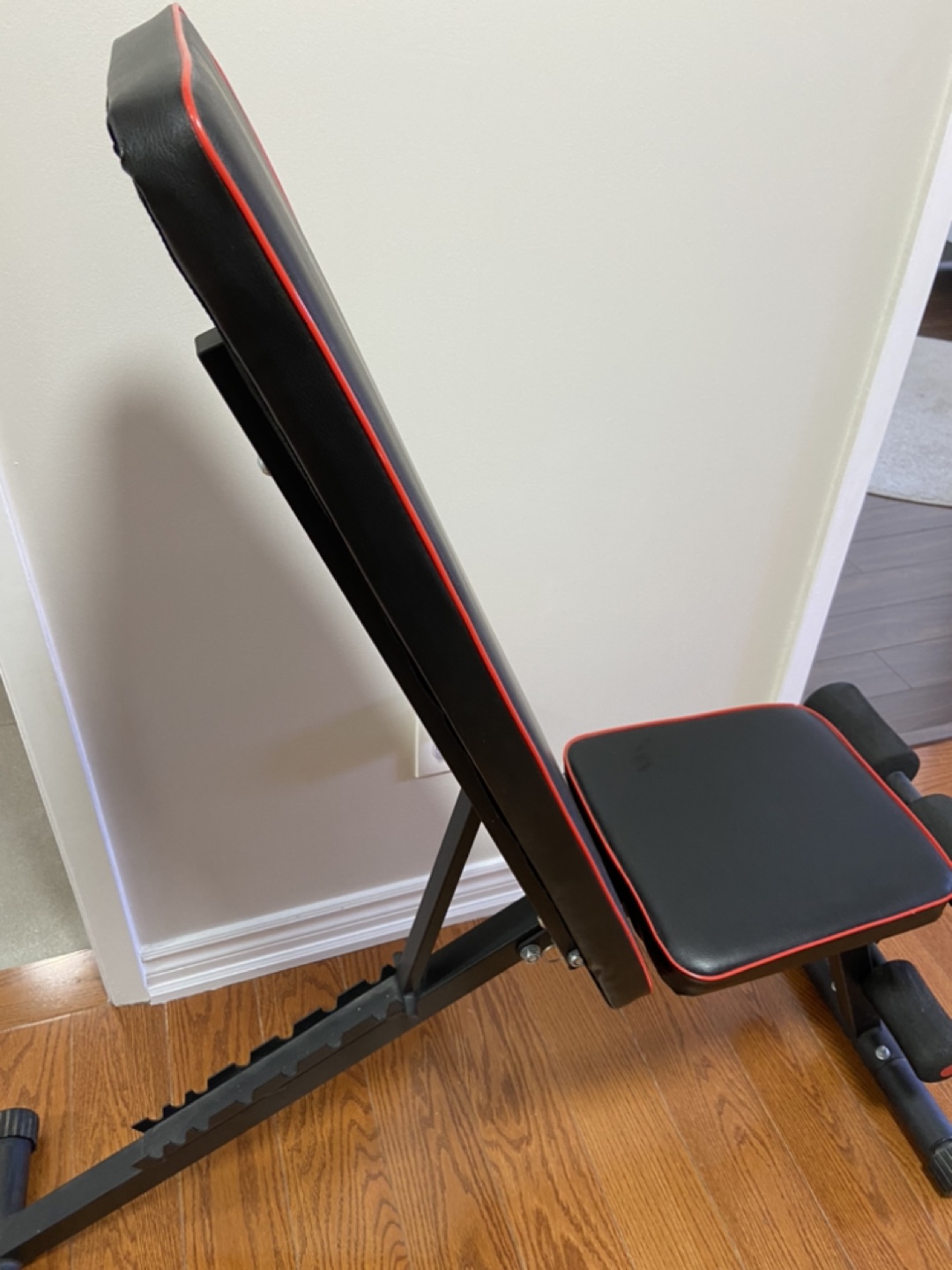 Yaleo Adjustable Weight Bench
