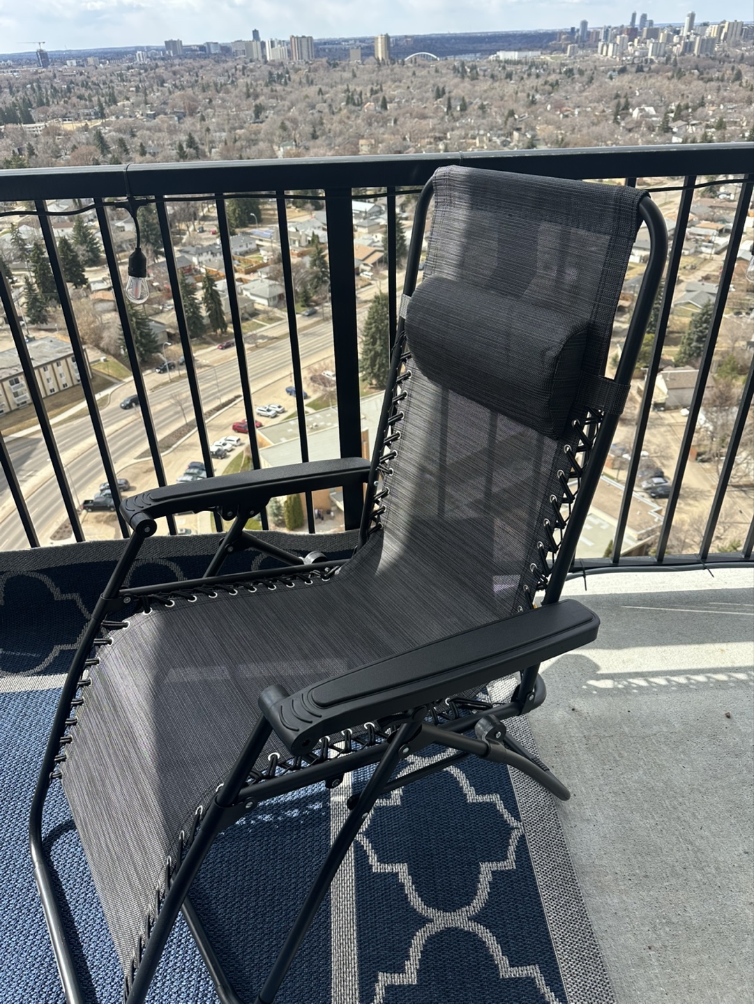 BRAND NEW Mainstays Zero Gravity Recliner Chair - photo 2