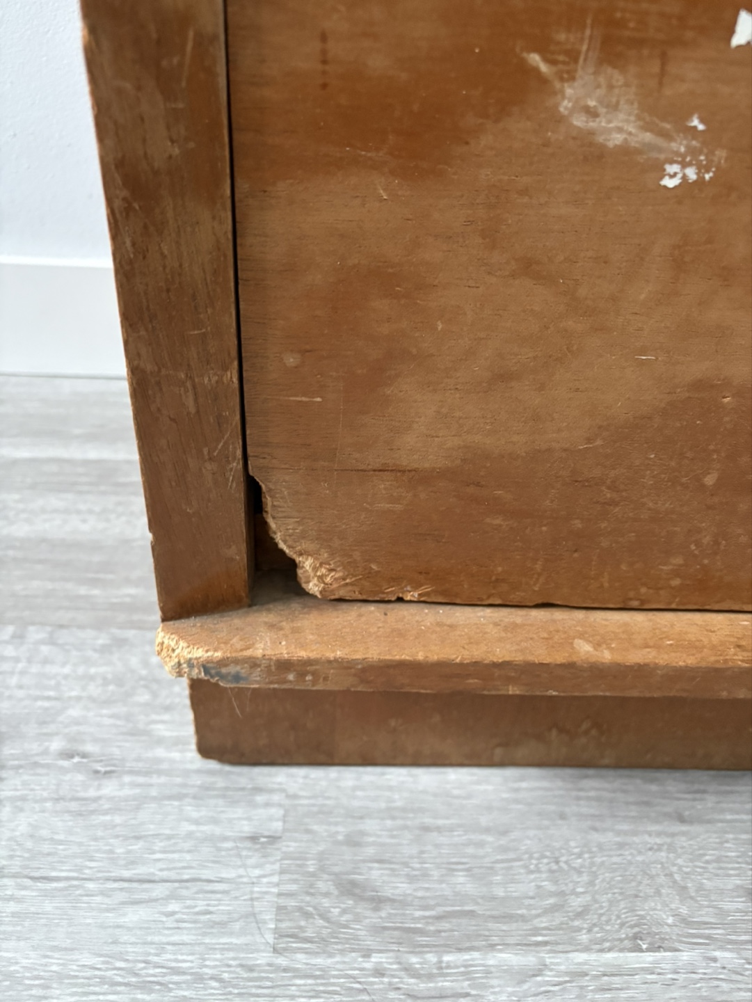 Wooden Chest of Drawers - photo 3