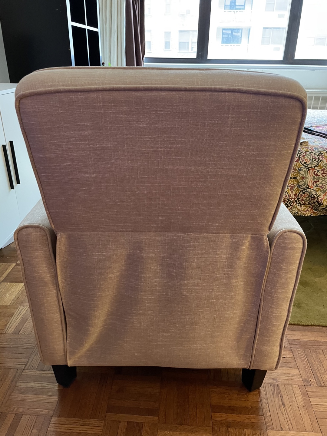 Beige Recliner Chair - photo 4