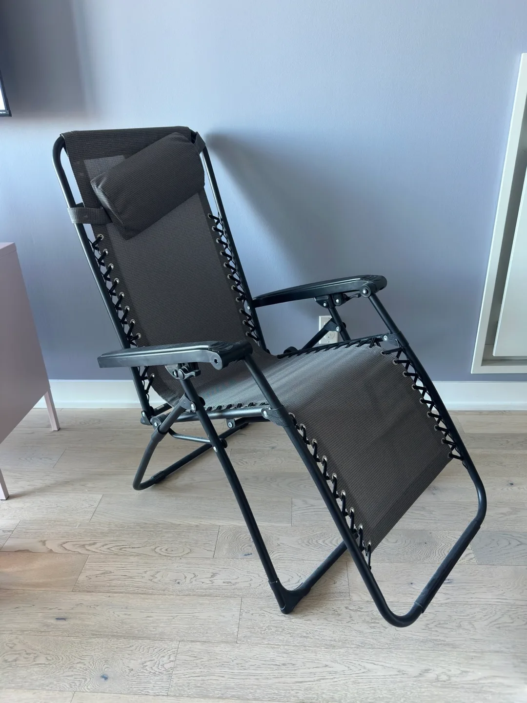 Grey Zero Gravity Recliner Chair thumbnail