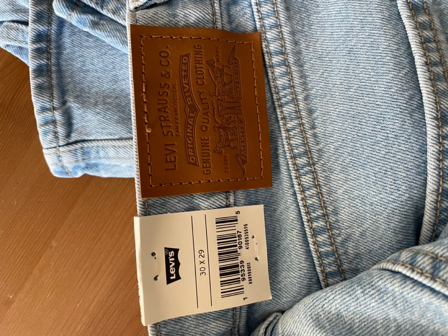 NEW: Levi's 70s High Slim Straight Jeans - Size 30 x 29 image indicator(4)