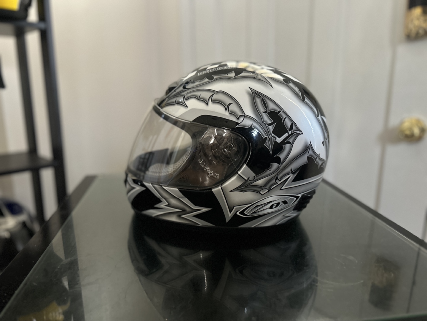 Full face motorcycle helmets - photo 2