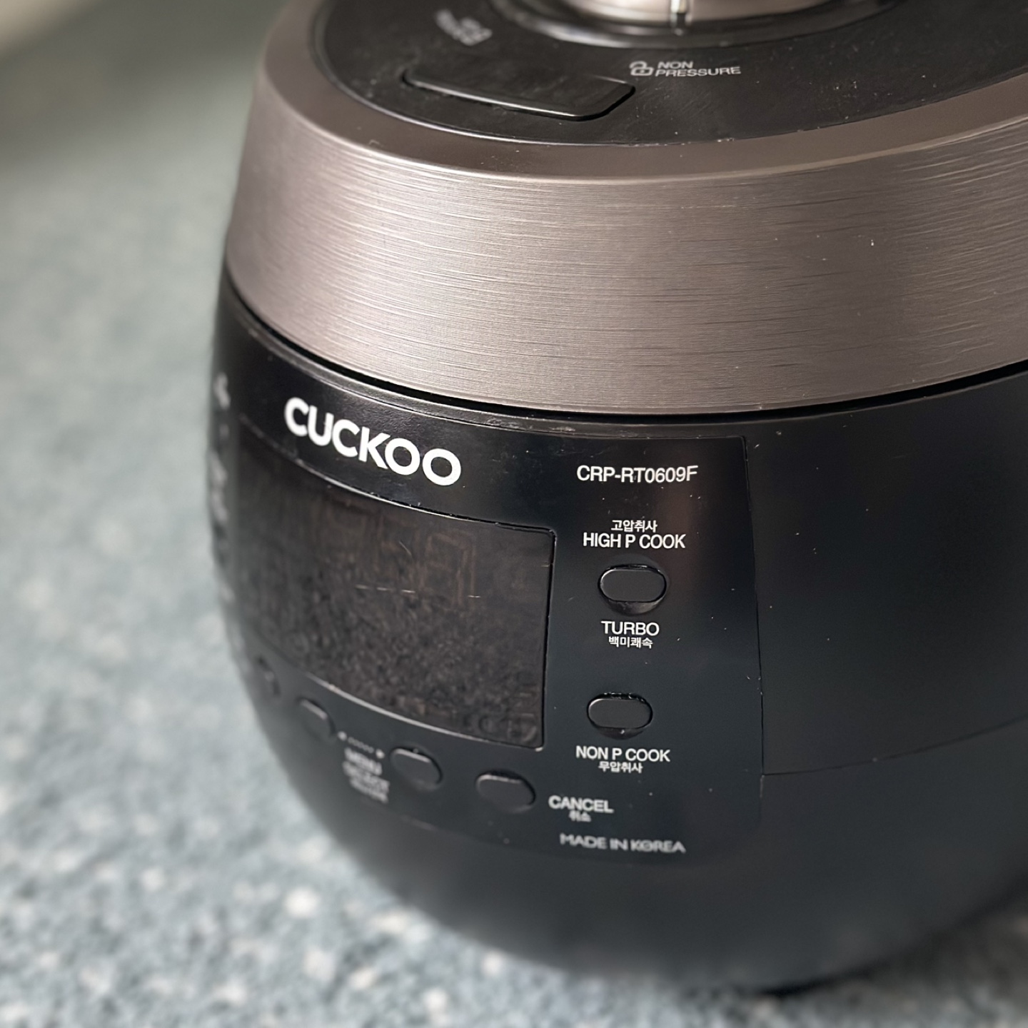 Cuckoo Electric Pressure Rice Cooker - photo 4