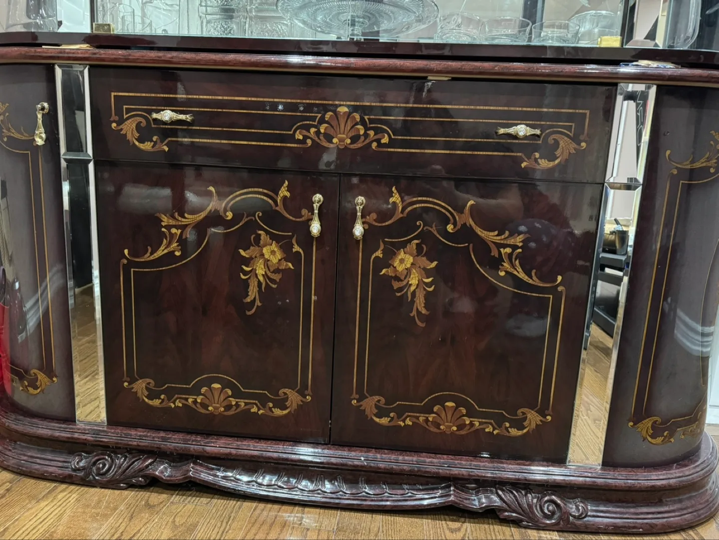 Elegant Dining Set: Table, 6 Chairs, and China Cabinet image indicator(3)