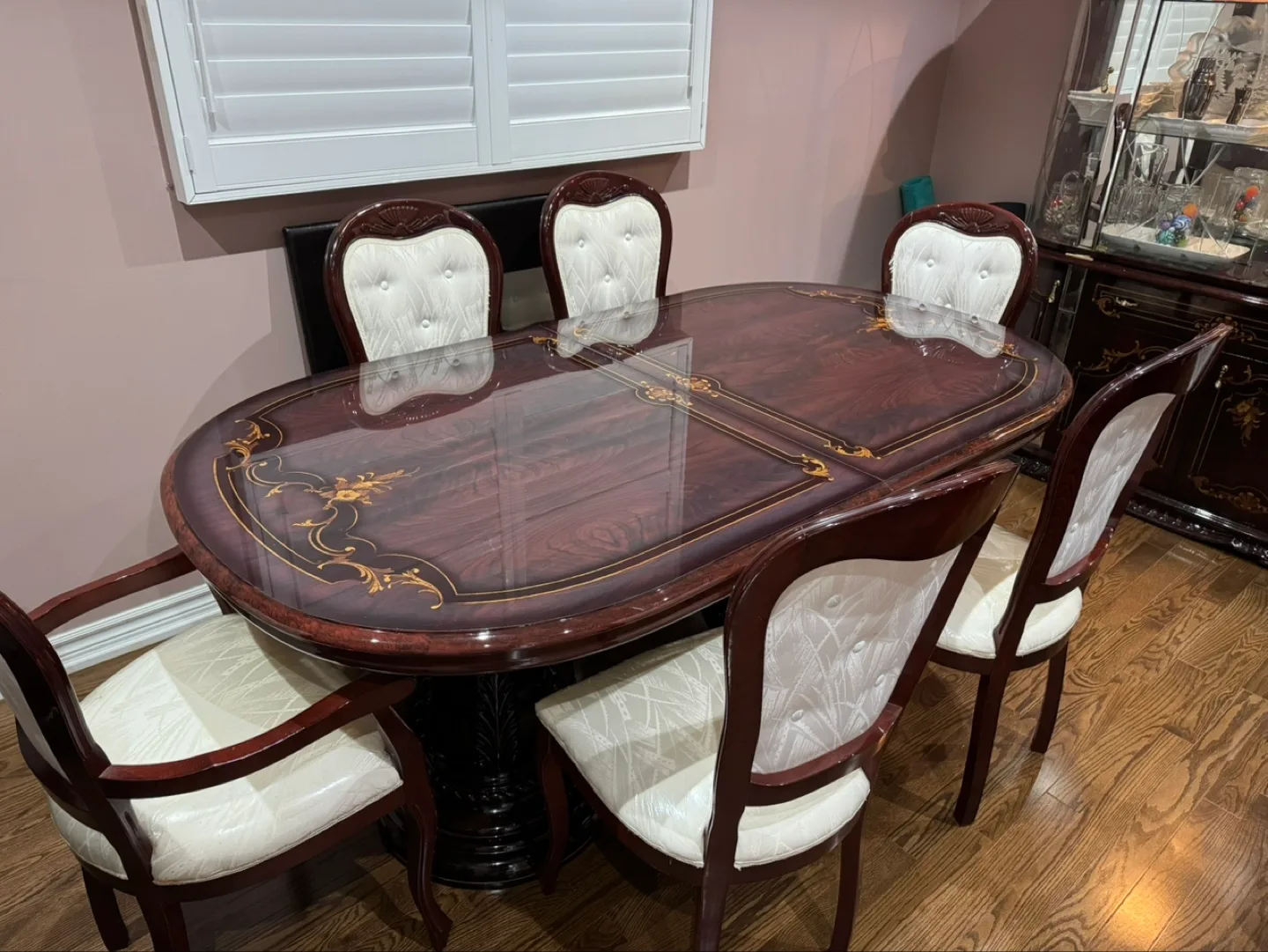Elegant Dining Set: Table, 6 Chairs, and China Cabinet image indicator(10)
