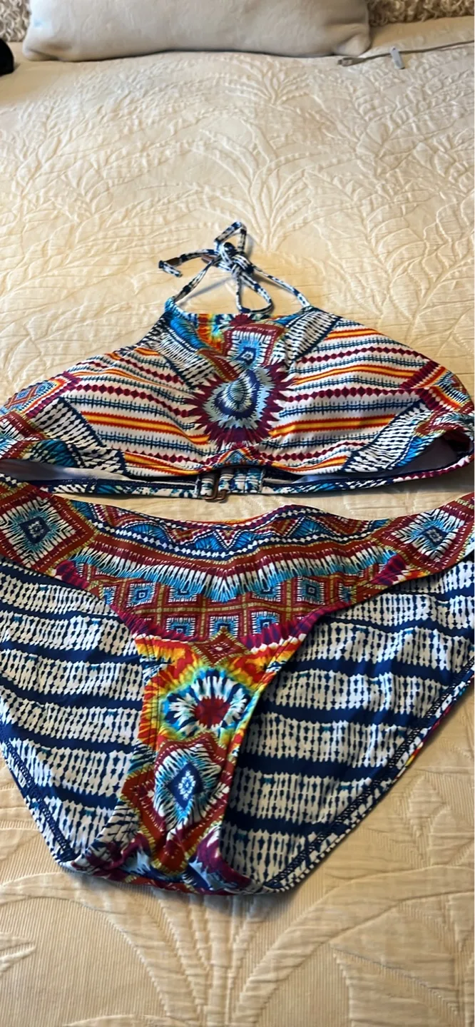 Women's Colorful Halter Bikini Set image indicator(6)