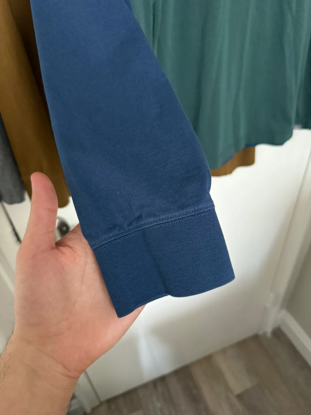 Eddie Bauer Long Sleeve T Shirts - Bundle of 4 - Size S image indicator(7)