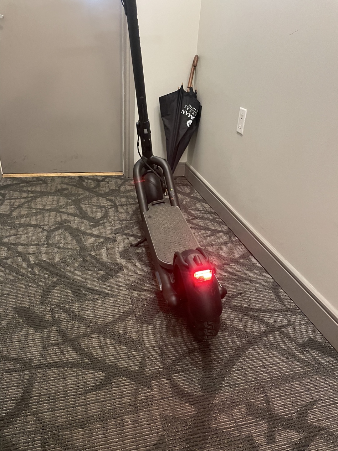 Electric Scooter with Phone Holder - photo 4