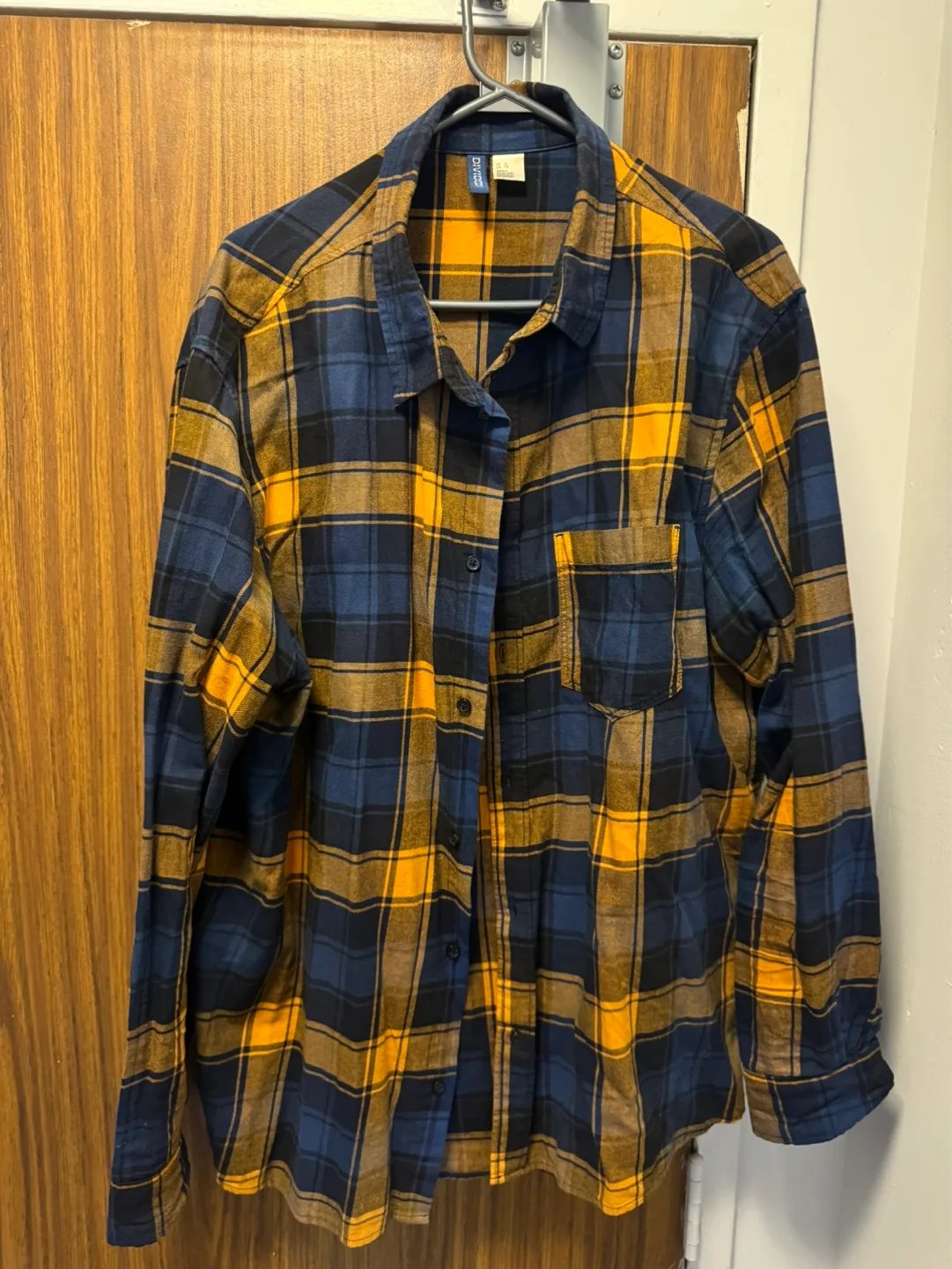 H&M Divided Men's Flannel Shirt - Size XL thumbnail