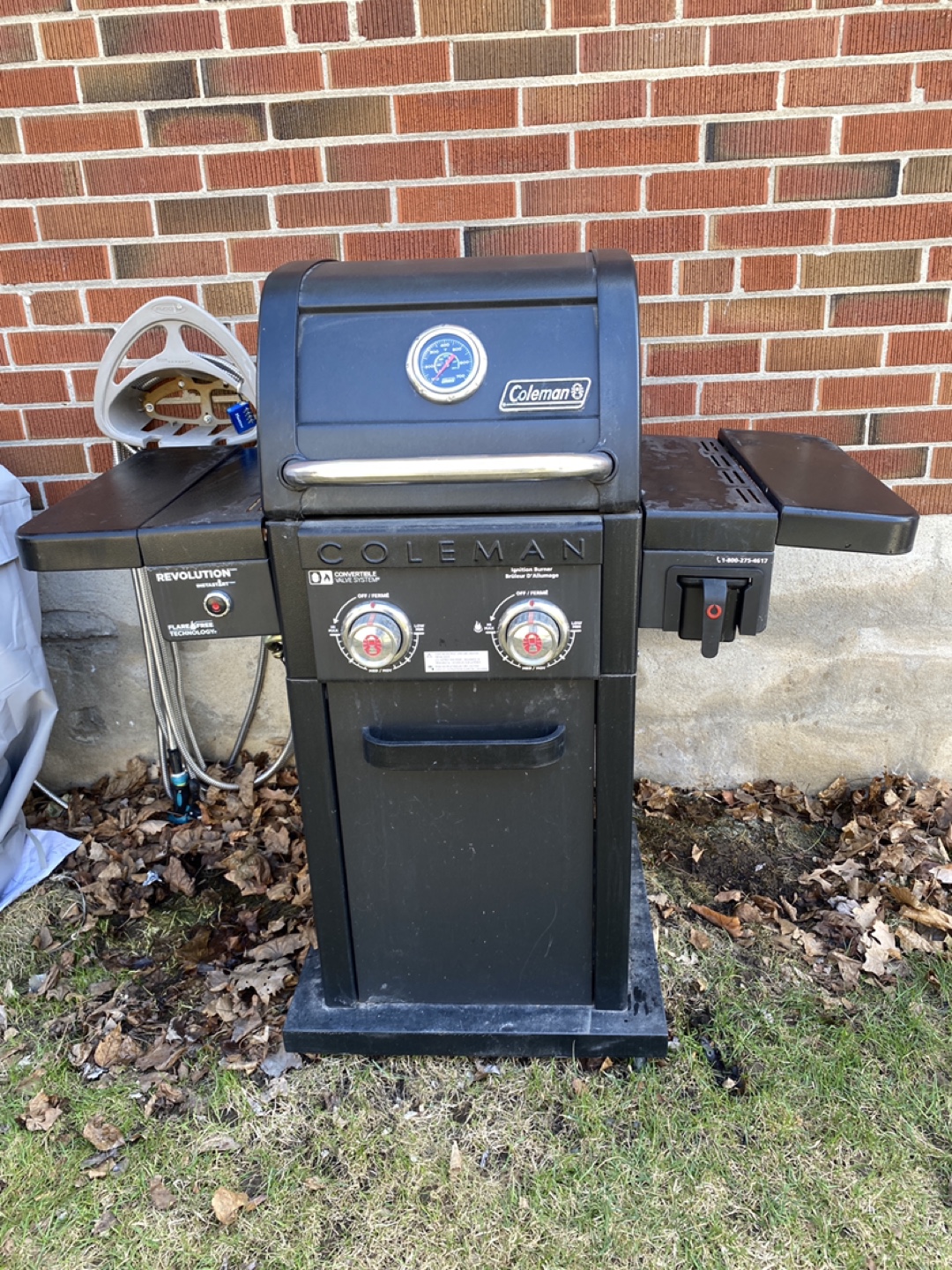 Coleman Two-Burner Propane BBQ
