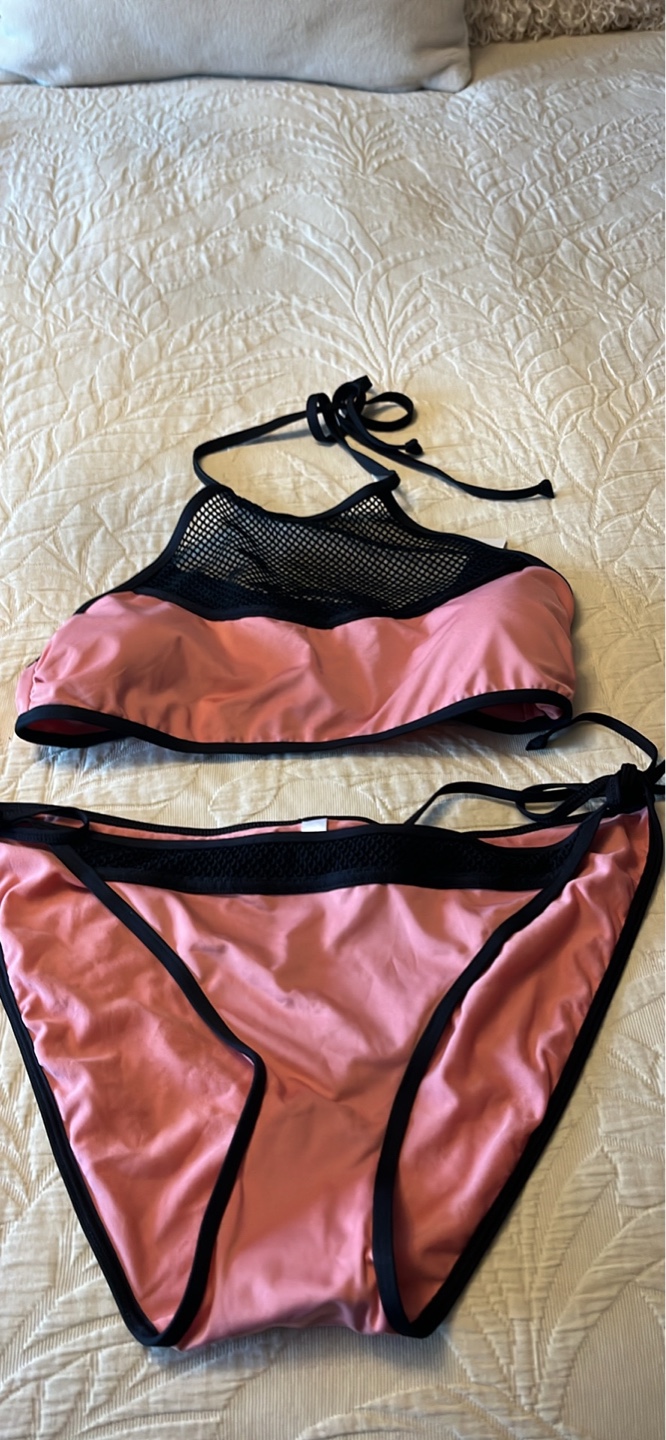 Apolis Women's Pink and Black Bikini Set - Size 7