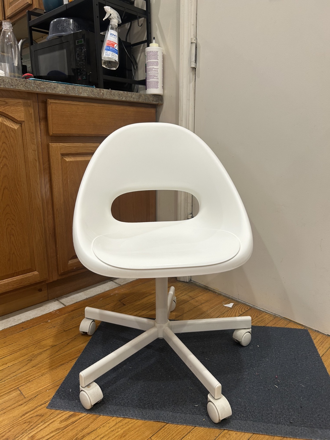 Ikea LOBERGET / MALSKÄR  White Rolling Desk Chair - photo 3