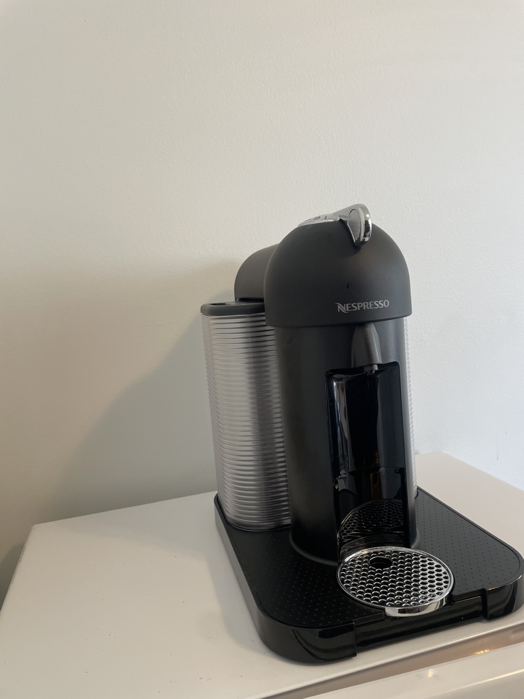 Nespresso  Coffee Machine - photo 3