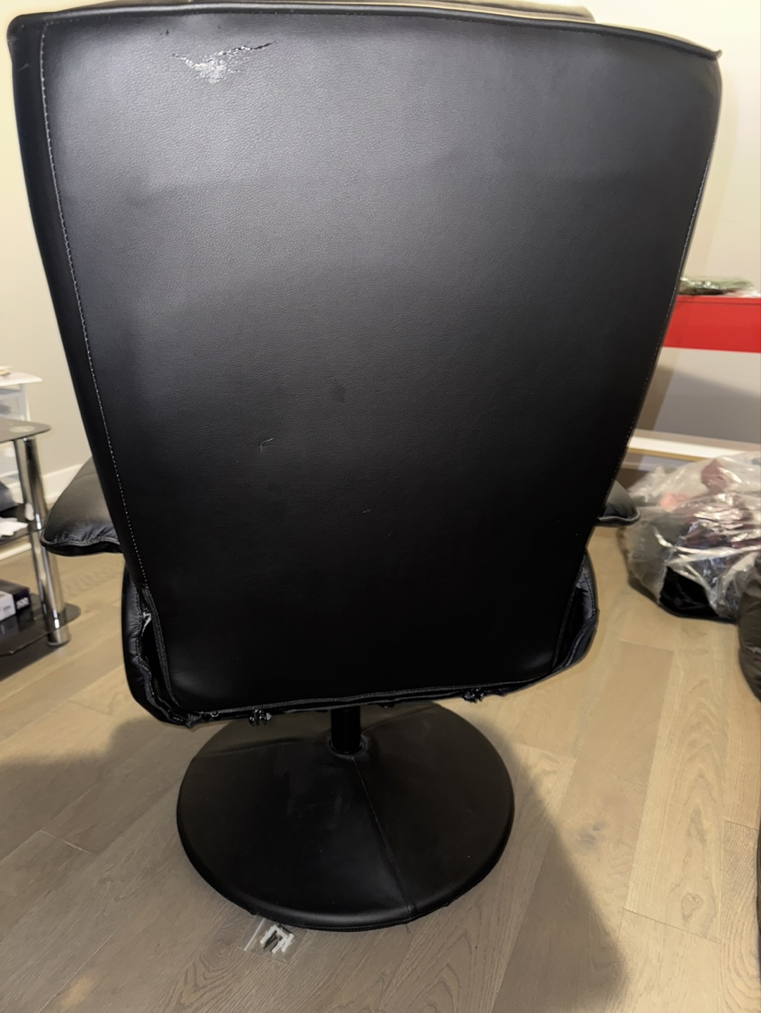Black Recliner Chair - photo 3