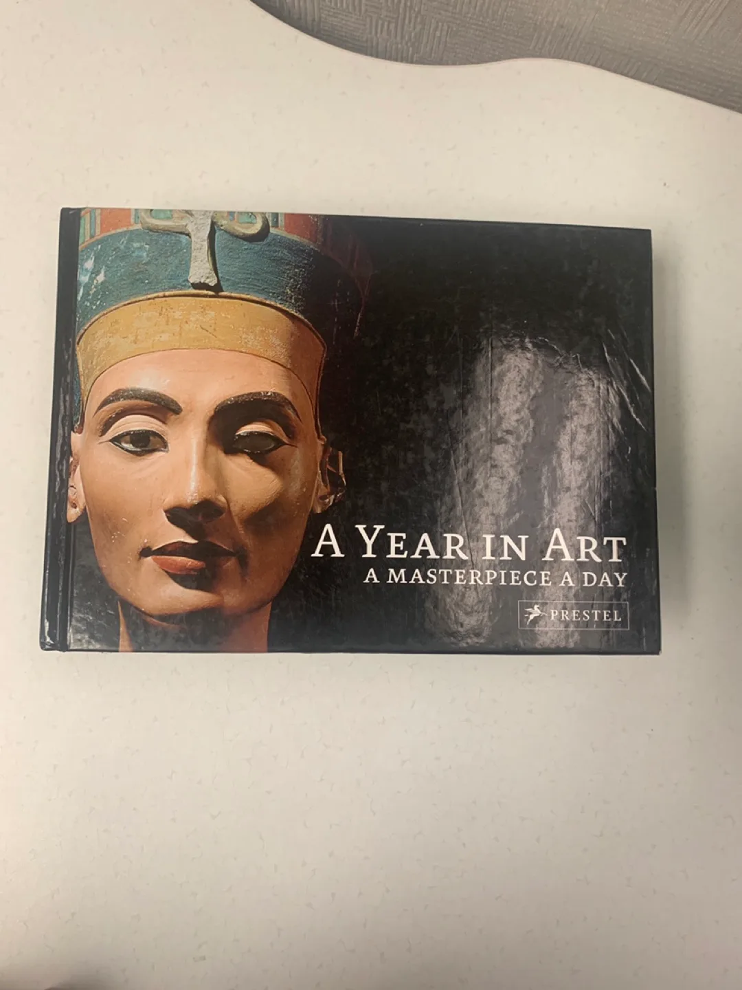 Desk Calendar in the form of a book  - A Year in Art thumbnail