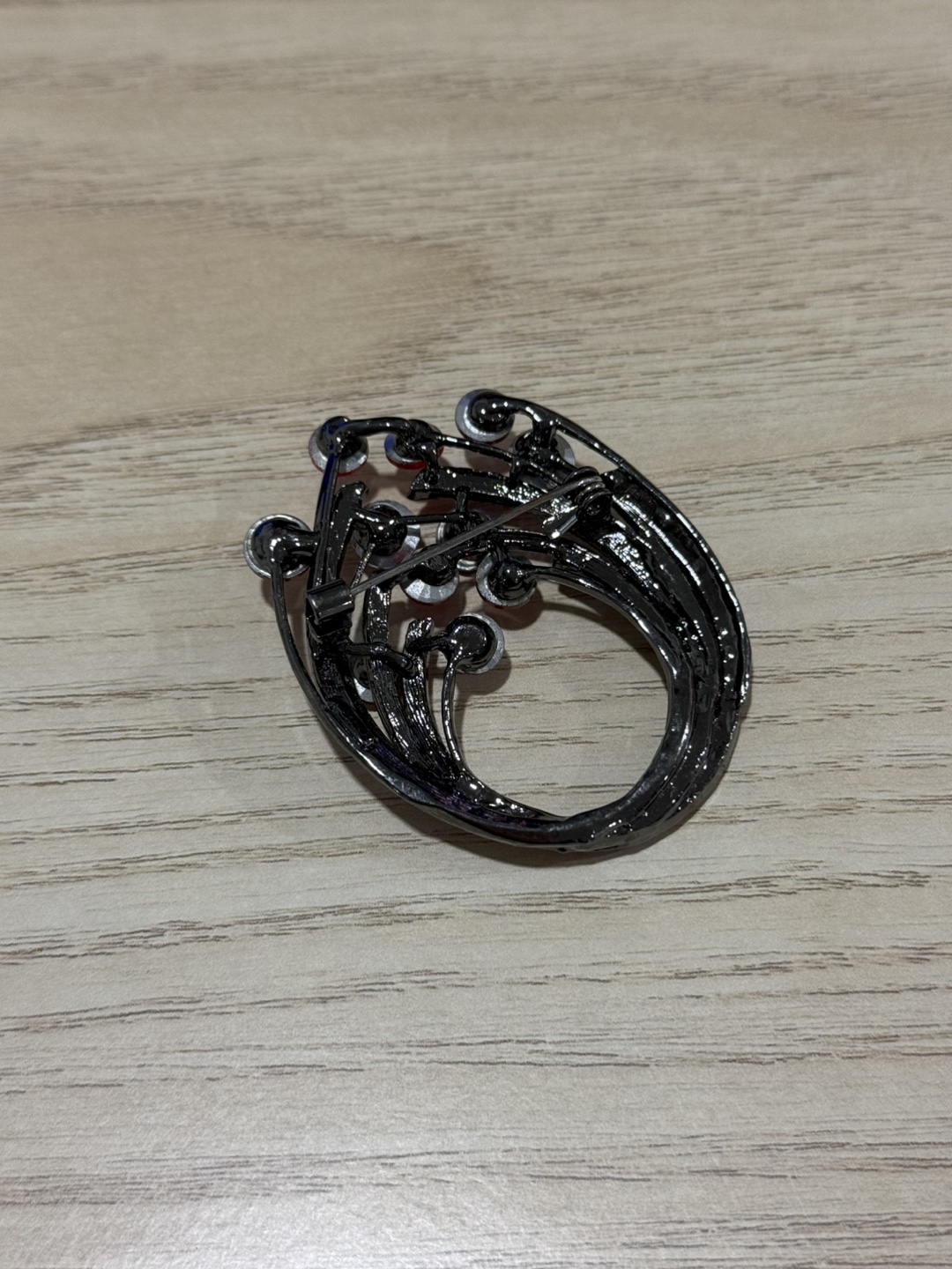 Elegant Red Crystal Brooch - photo 2