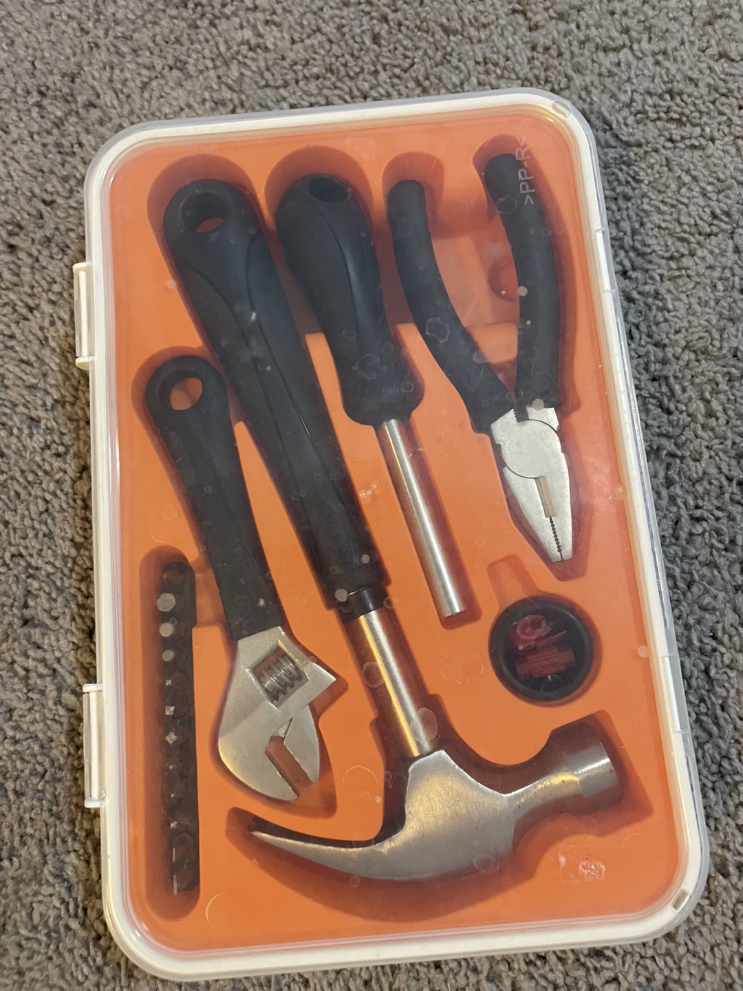 (Urgent)Handy 6-Piece Tool Kit with Case