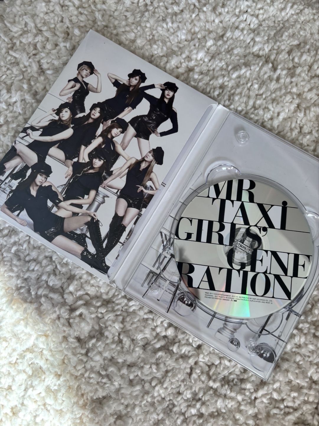 Girls' Generation - Mr. Taxi (Korean Version) CD - photo 2
