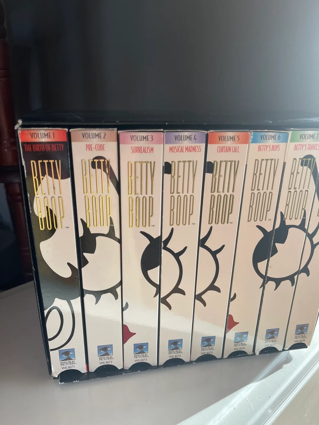 Betty Boop: The Definitive Collection VHS Tapes image indicator(3)