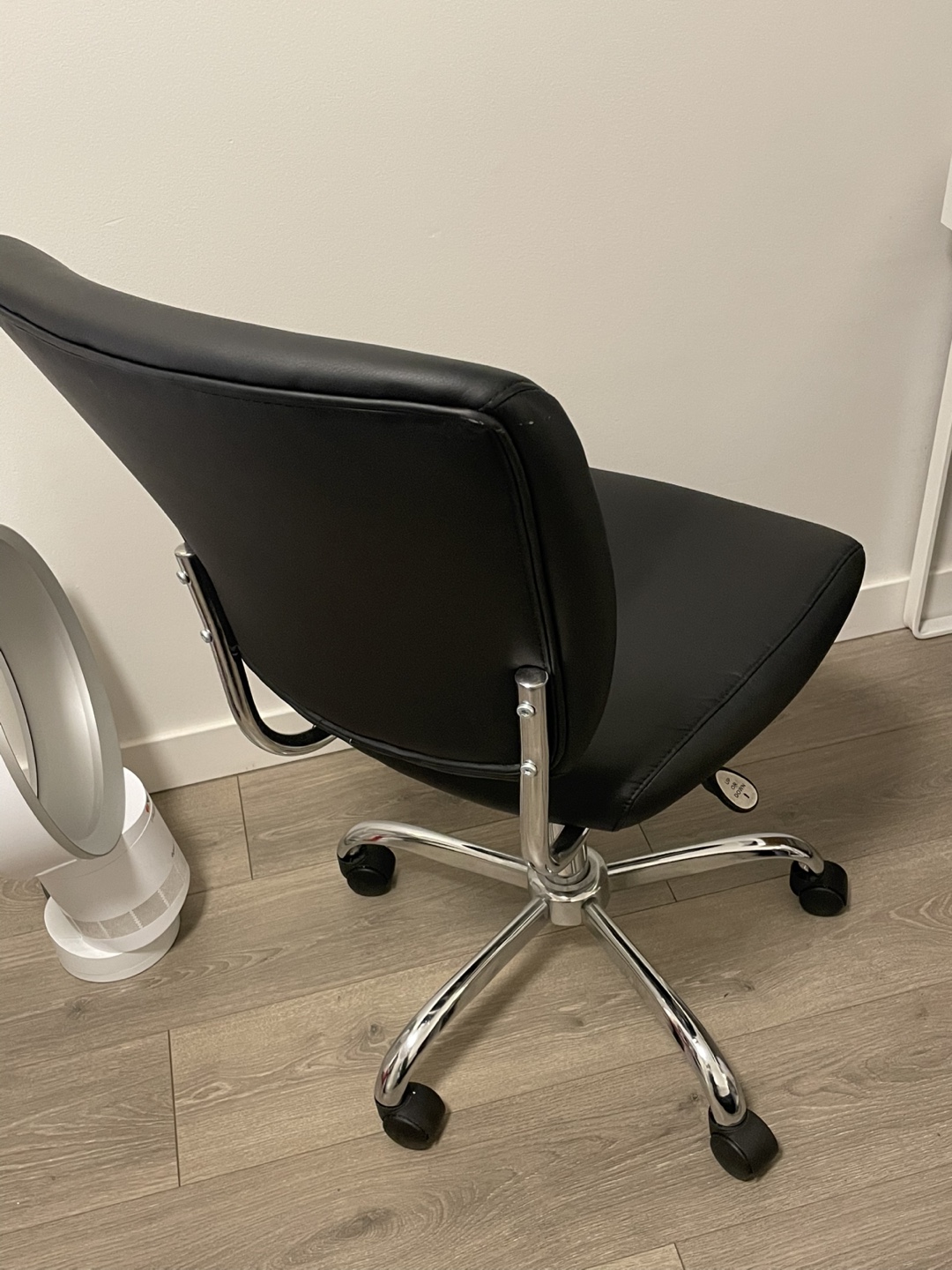 Black Office Chair with Chrome Base - photo 2