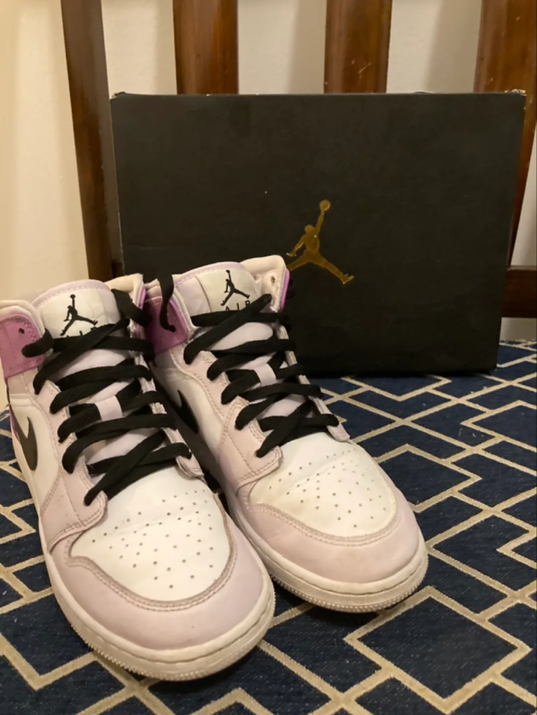 Girls' Air Jordan 1 Mid (GS) Size 6y 💚 image indicator(3)