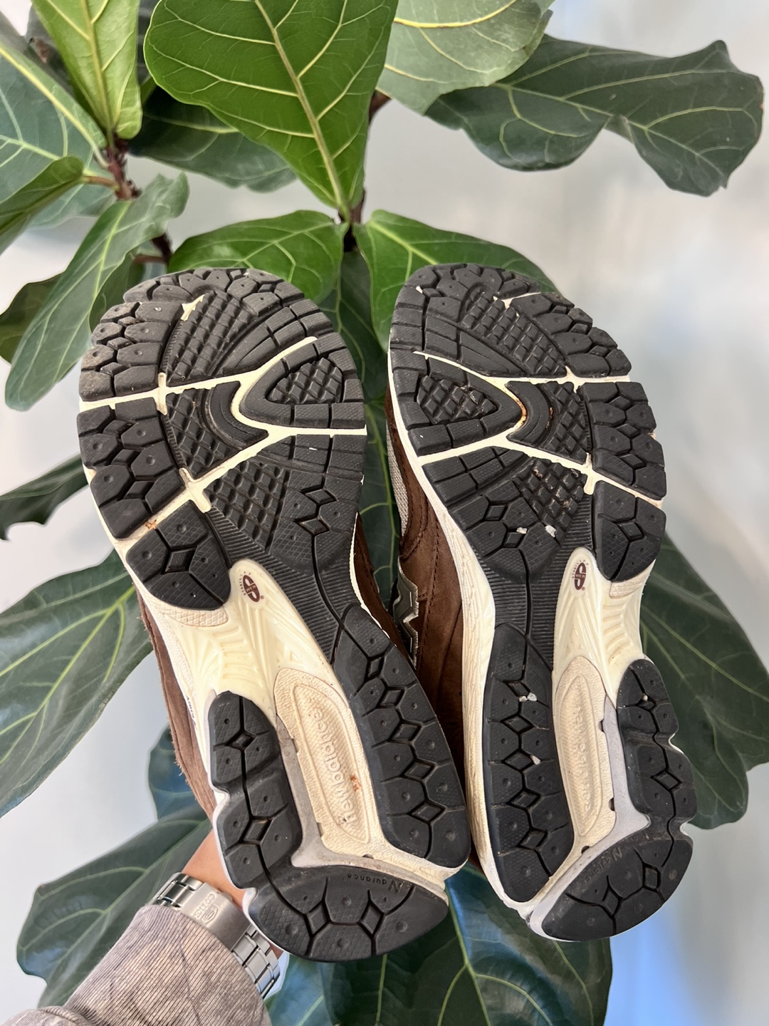 New Balance 2002R Adrift Moonbeam brown Sneakers - Size 7 - photo 4
