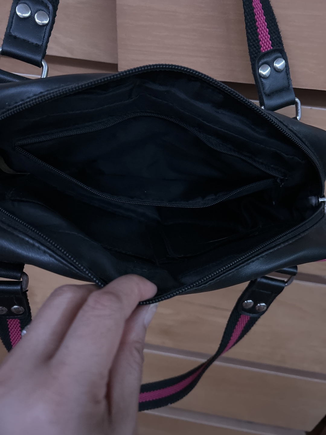 💚 Black and Pink Handbag - photo 3