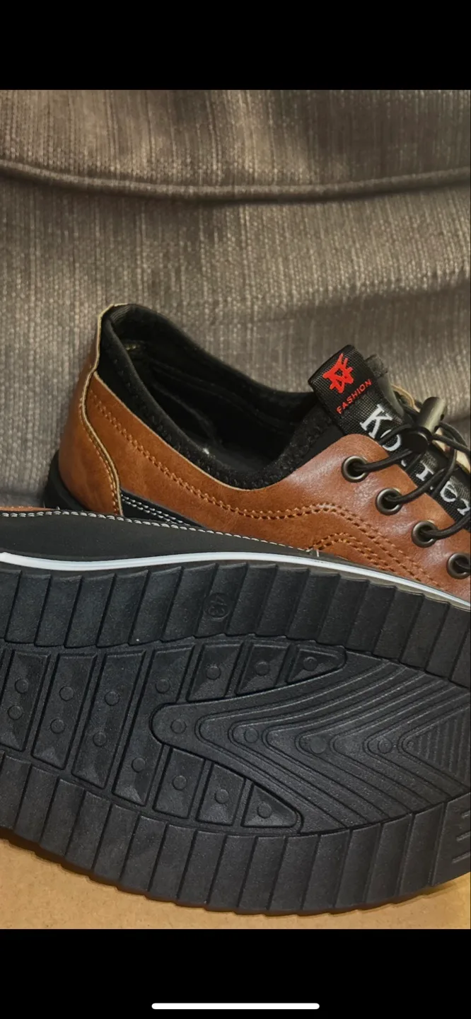 Men's Brown Leather Loafers image indicator(2)